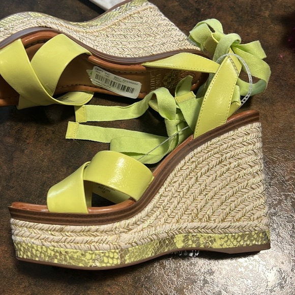 Vince Camuto Farrah platform espadrille green leather Strappy wedge sandal shoe - Picture 4 of 12
